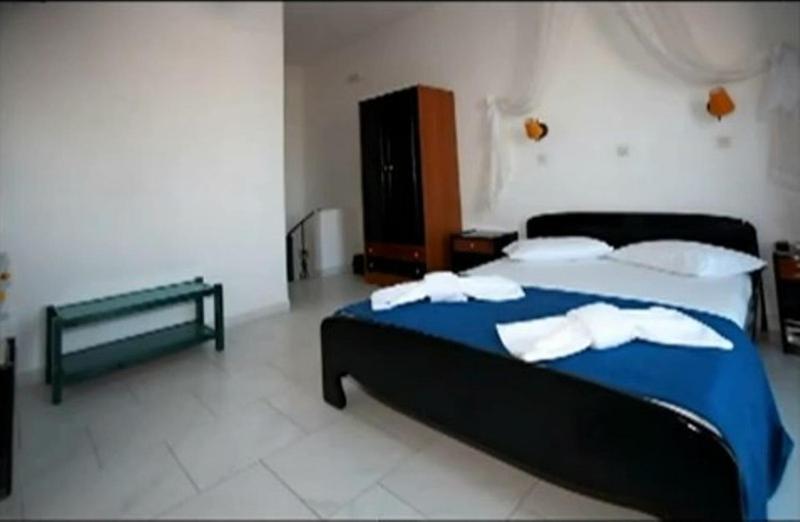 Aparthotel Azolimnos Bay Esterno foto